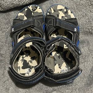 Size 13m Sandles